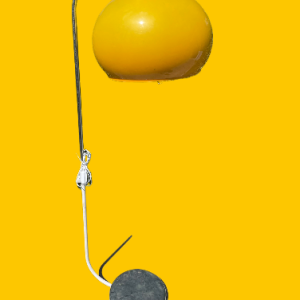 Szarvasi Állólámpa – Ikonikus Citromsárga Búrával