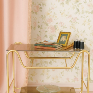 Arany csővázas lerakóasztal